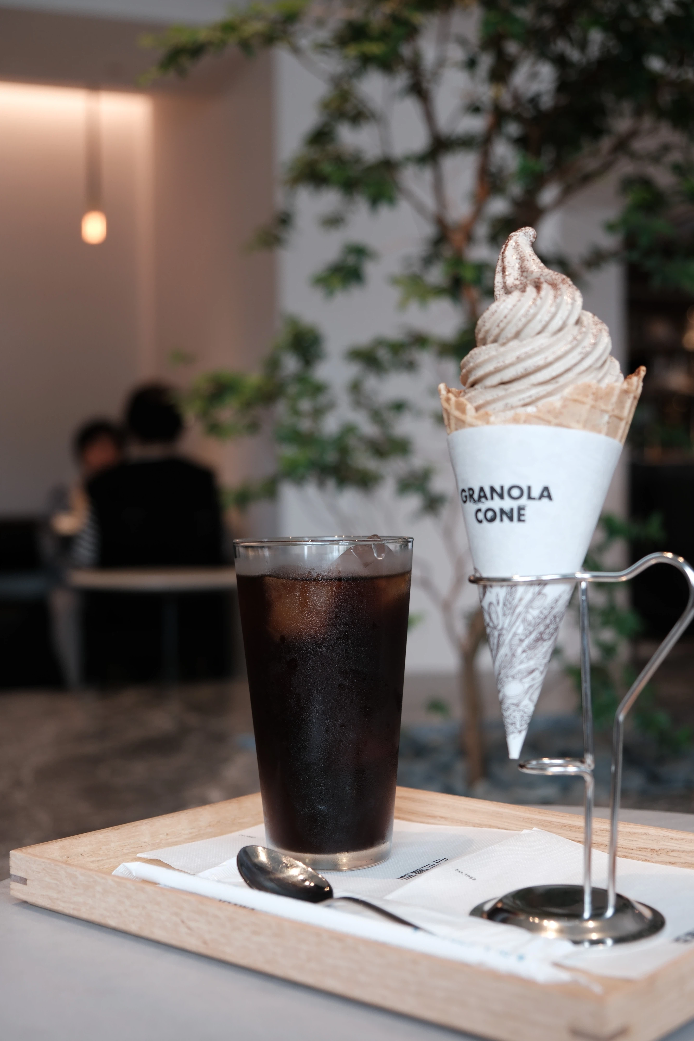 私が注文したもの アイスコーヒー・ソフトクリーム